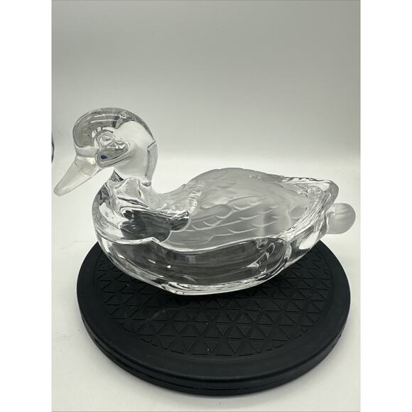 Beautiful Crystal Duck Shape Trinket Dish w/ Lid, Clear and Frosted - Picture 1 of 8
